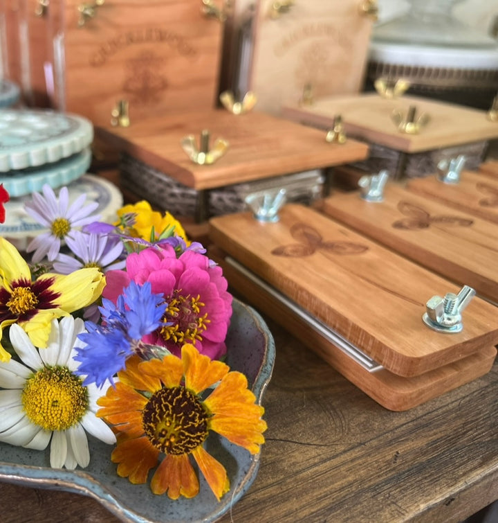 Flower Press, Where Flowers Bloom