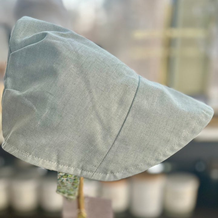 Emerald Rose Bonnet, handmade
