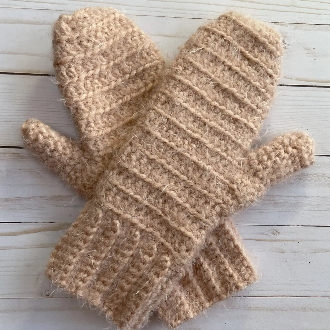 QuietJoy hand-crocheted mittens, blush